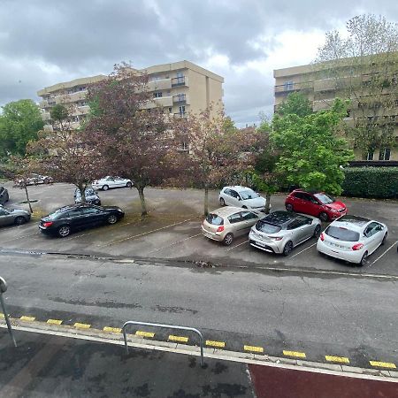 Superbe Appartement Au Calme Avec Parking Gratuit. Мериньяк Екстер'єр фото