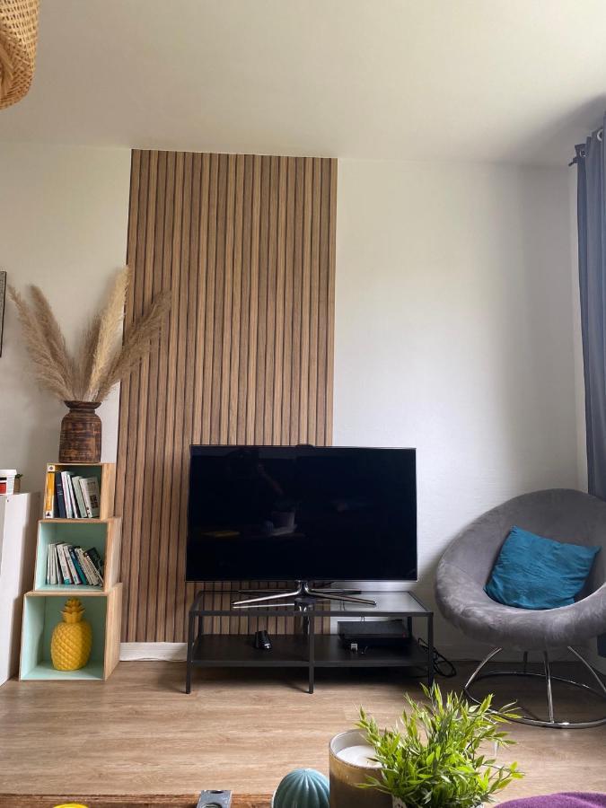 Superbe Appartement Au Calme Avec Parking Gratuit. Мериньяк Екстер'єр фото
