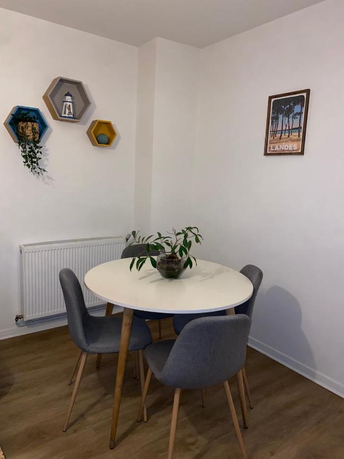 Superbe Appartement Au Calme Avec Parking Gratuit. Мериньяк Екстер'єр фото